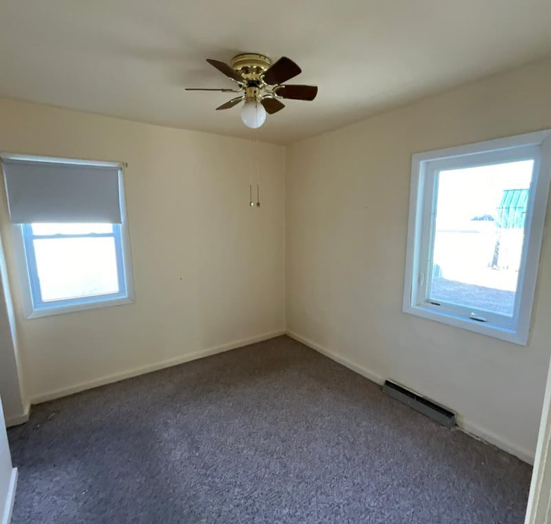 4732 W 5th St, Goodview, MN 55987