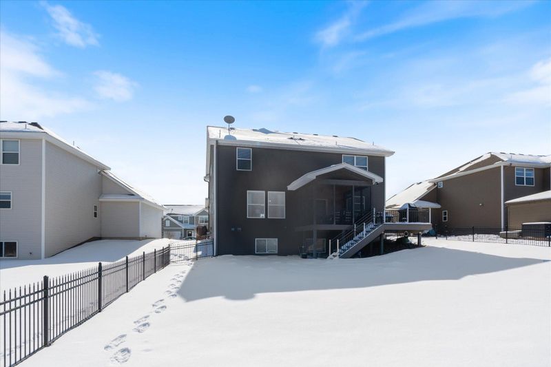 19366 Creekside Trl, Rogers, MN 55311