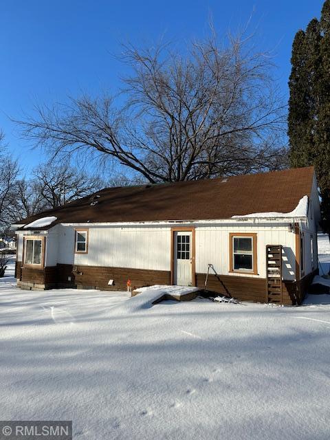 210 Linden Ave E, Kimball, MN 55353