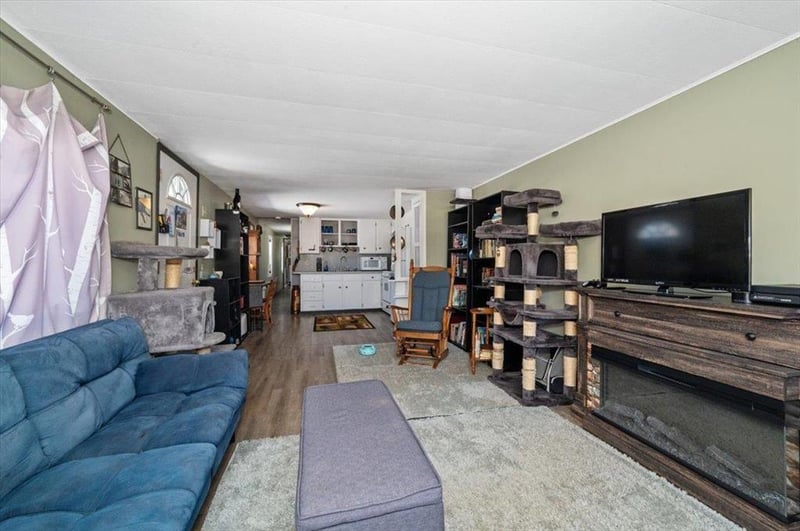 4407 S Snooky Rd, South Range, WI 54874