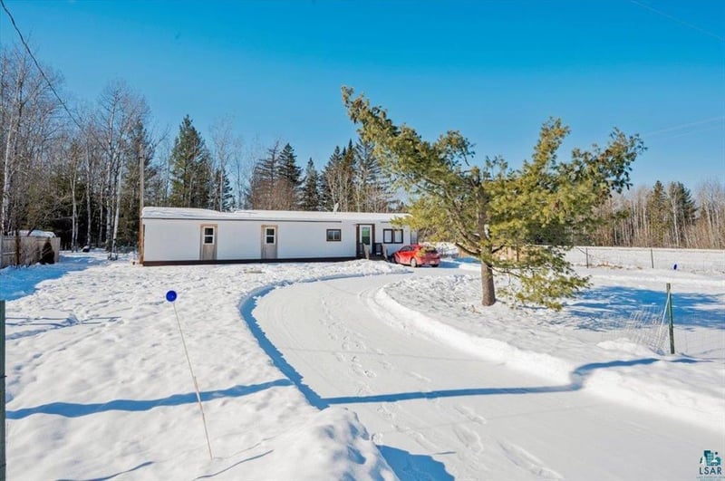 4407 S Snooky Rd, South Range, WI 54874