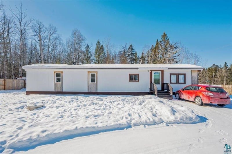 4407 S Snooky Rd, South Range, WI 54874