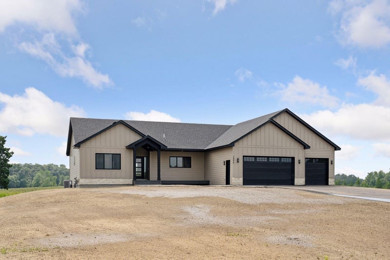 2856 219th Ave NE, East Bethel, MN 55011