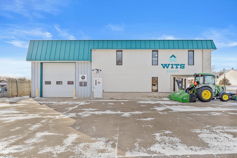 11238 River Rd NE, Hanover, MN 55341