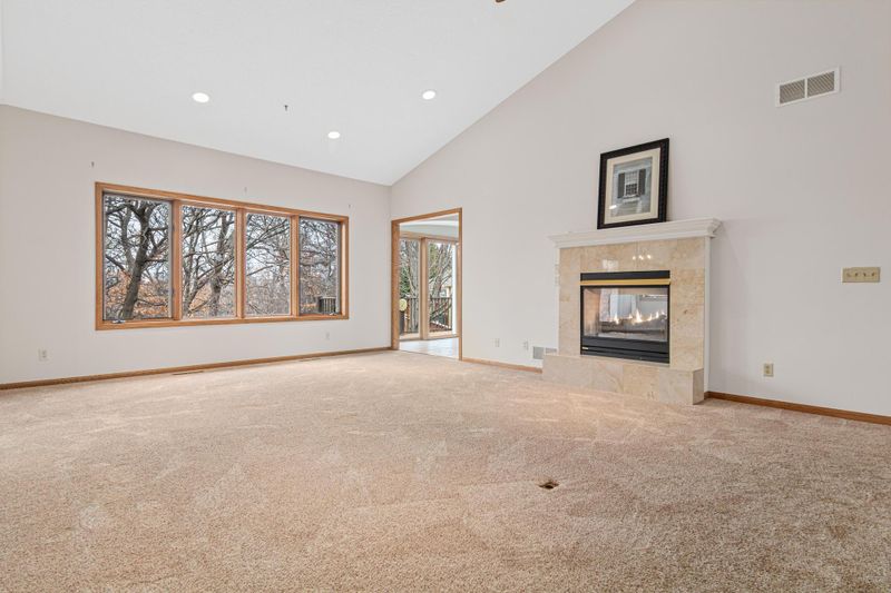 13021 Garvin Brook Ln, Apple Valley, MN 55124