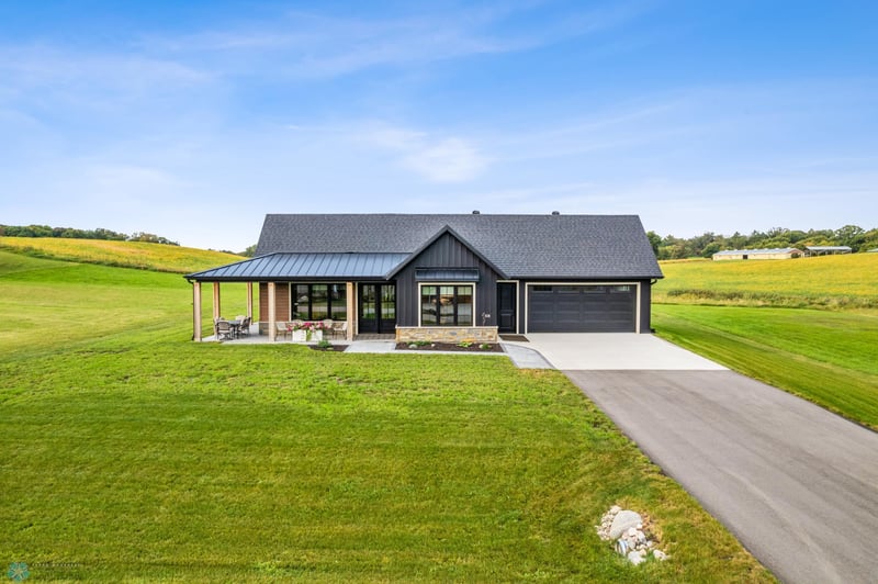 1011 E Scharf Ave, Vergas, MN 56587