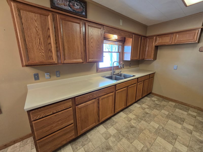 121 Main Ave N, Jasper, MN 56144
