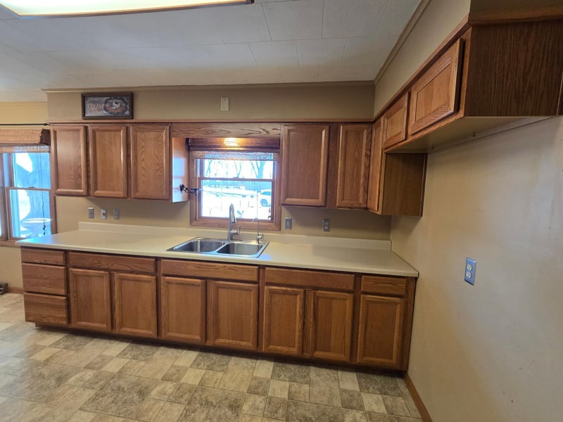 121 Main Ave N, Jasper, MN 56144