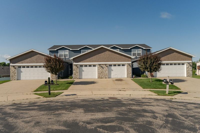 3110 Appleton Ln NW, Rochester, MN 55901