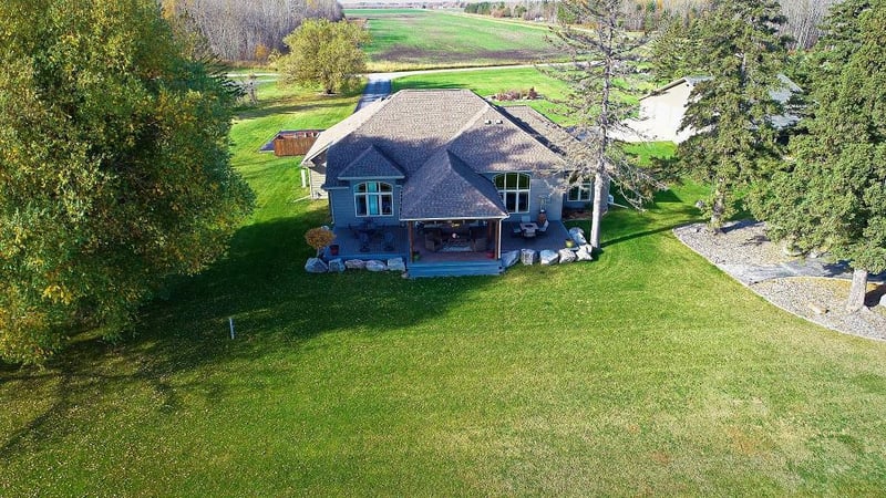 1984 Maple Dr NW, Baudette, MN 56623