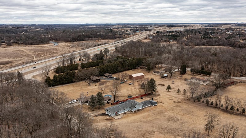810 1st St NW, Oronoco, MN 55960