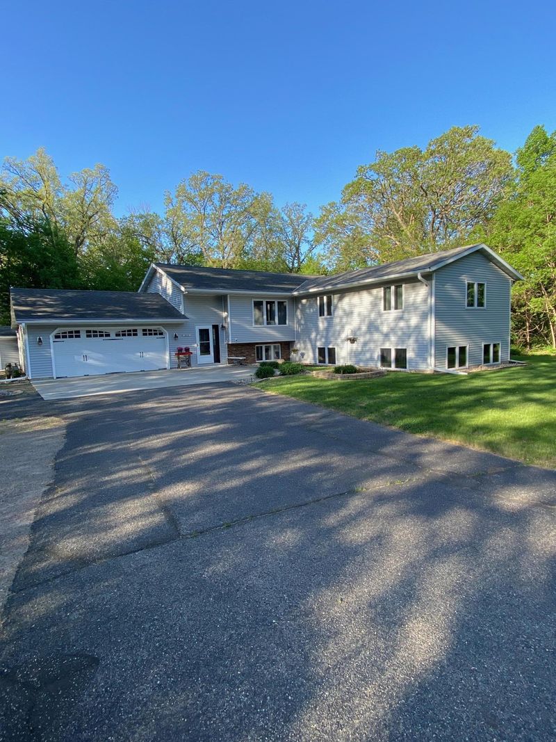 8673 Decathelon Dr, Spicer, MN 56288