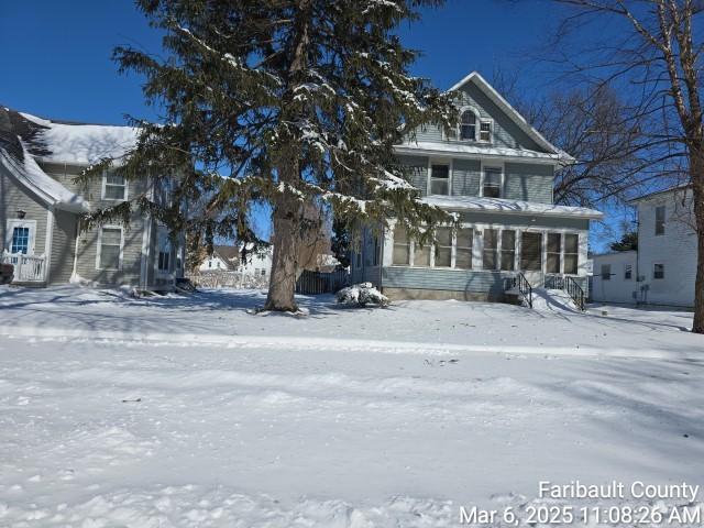 421 E 8th St, Blue Earth, MN 56013