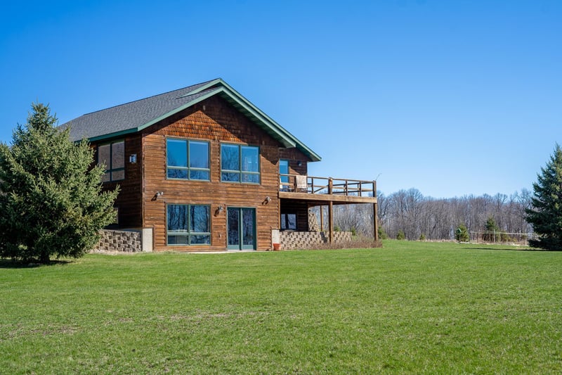 32030 380th St, Dent, MN 56528