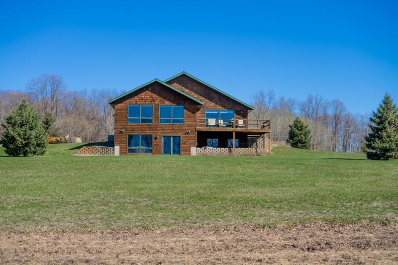 32030 380th St, Dent, MN 56528