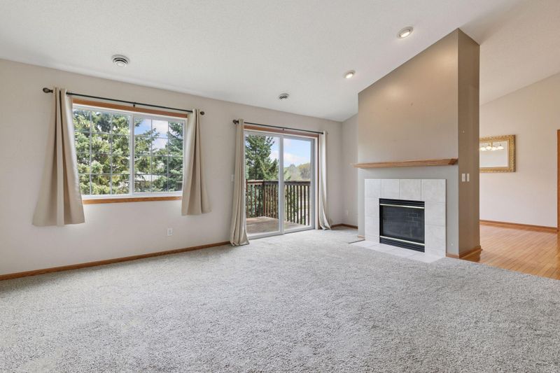 15374 Flower Way, Apple Valley, MN 55124