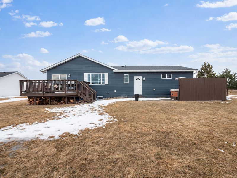 102 8th St W, Carlos, MN 56319