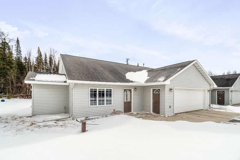 16 Michele Ln, Esko, MN 55733