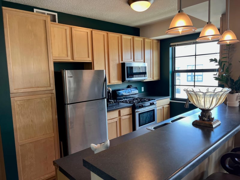 825 Berry St #410, Saint Paul, MN 55114