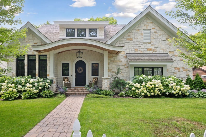 164 3rd St, Excelsior, MN 55331