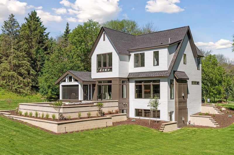 2700 White Oak Cir, Orono, MN 55356
