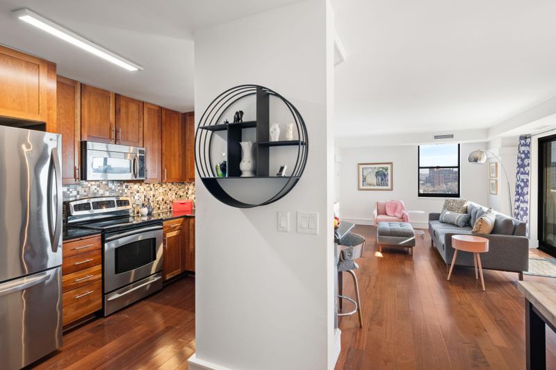 401 S 1st St #1002, Minneapolis, MN 55401