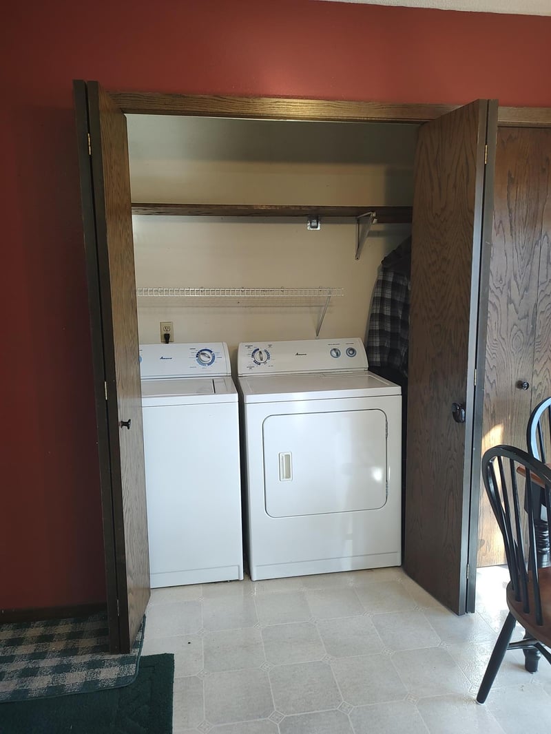 443 Maple St, Rockville, MN 56369