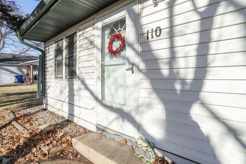 110 N 2nd St N, Sabin, MN 56580