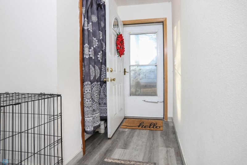 110 N 2nd St N, Sabin, MN 56580