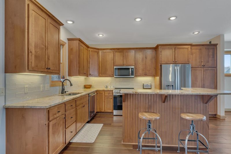 904 Celebration Cir, Sartell, MN 56377