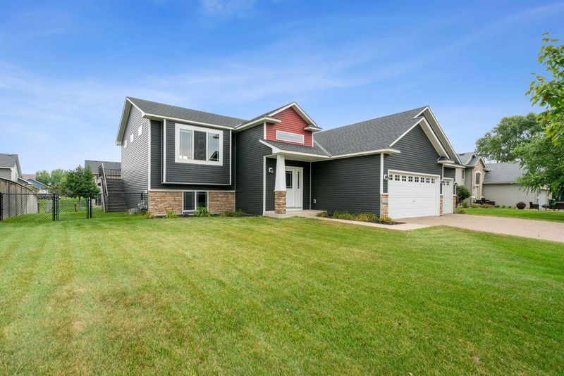 1115 161st Ln NW, Andover, MN 55304