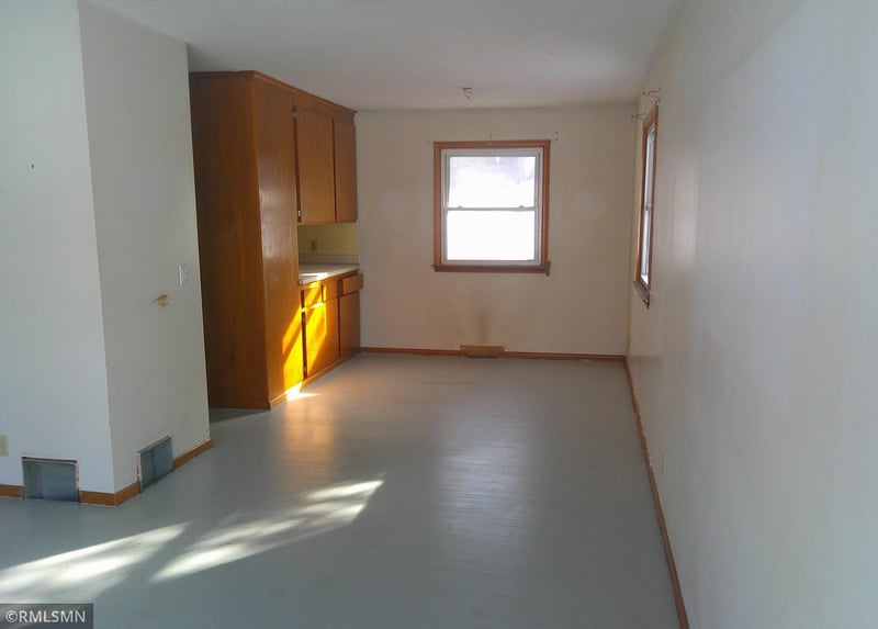 8215 32nd Pl N, Crystal, MN 55427
