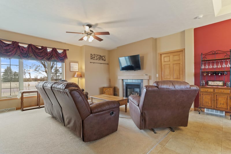 606 Appel St, Springfield, MN 56087