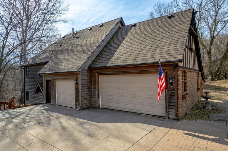 4020 Hosford Hills Rd, Eagan, MN 55123