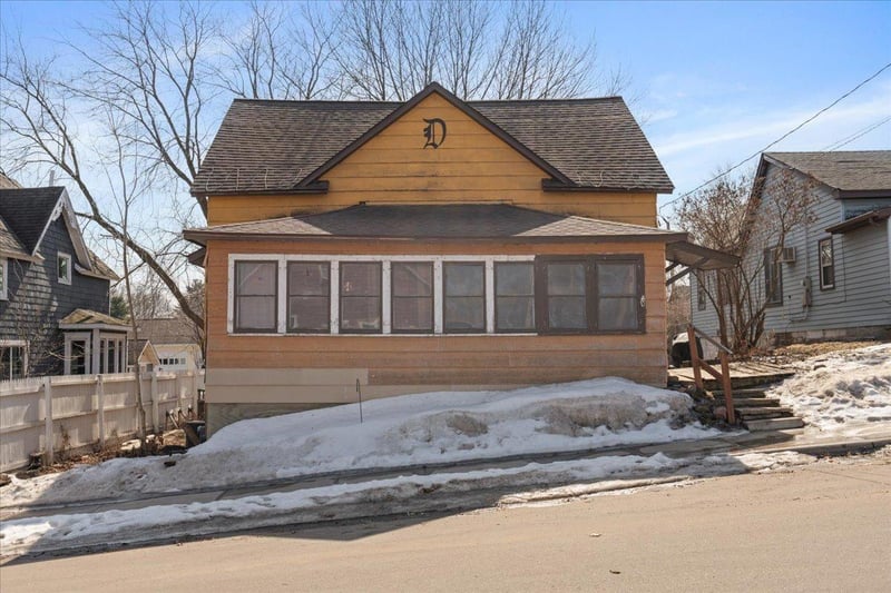 1085 Water St, Cumberland, WI 54829