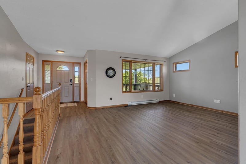 8742 170th Ave, Oak Park, MN 56357
