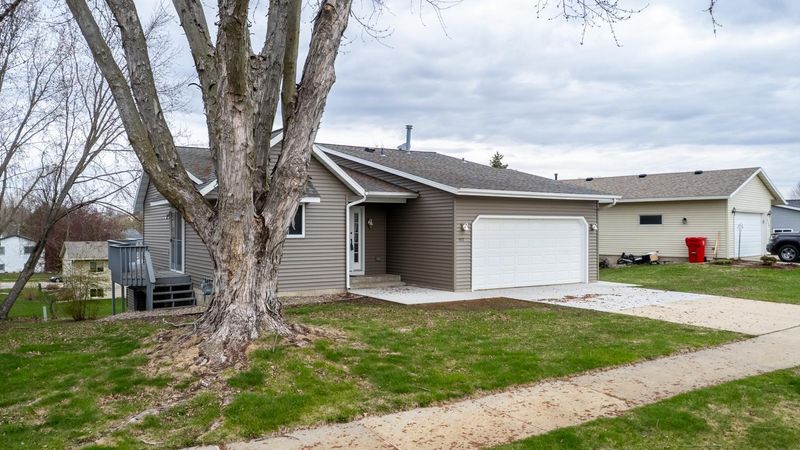 4417 3rd St NW, Rochester, MN 55901