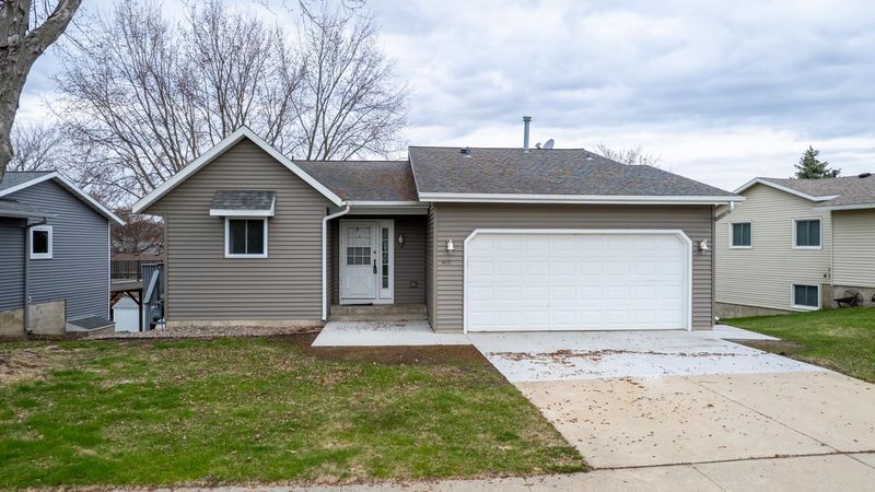 4417 3rd St NW, Rochester, MN 55901