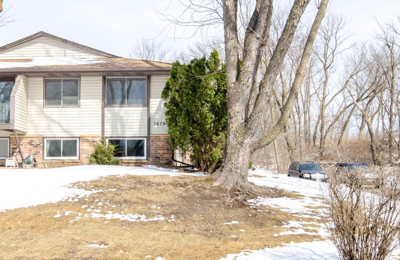 3679 Granada Cir N, Oakdale, MN 55128