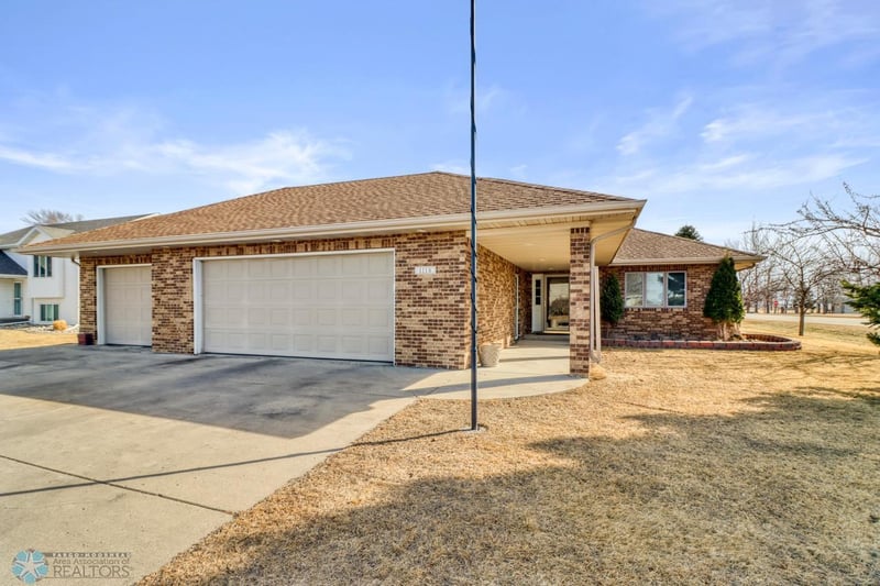 1118 Lyndon Ave S, Glyndon, MN 56547