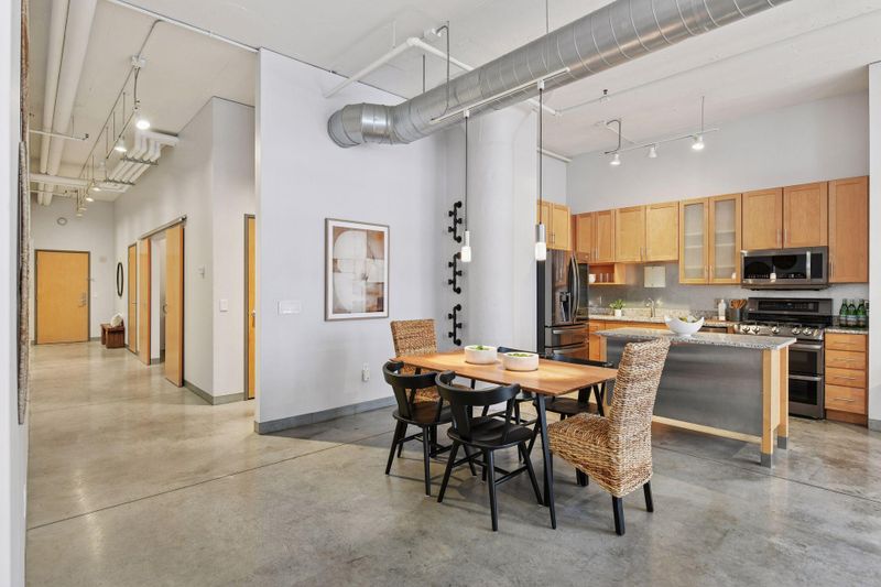 250 Park Ave #606, Minneapolis, MN 55415
