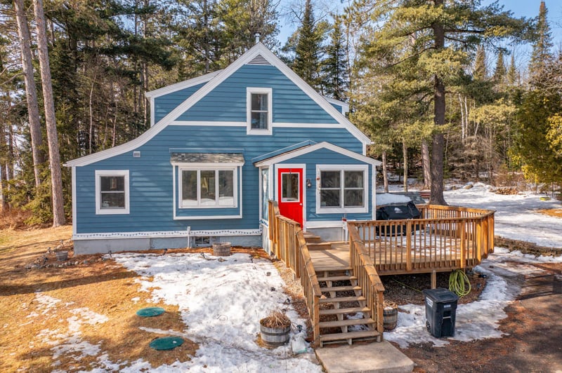 9529 Ashawa Rd, Cook, MN 55723