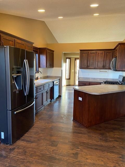 11922 N Meadow Curve, Lindstrom, MN 55045