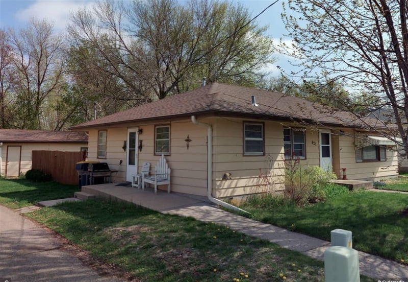 421 Main St, Elko New Market, MN 55054