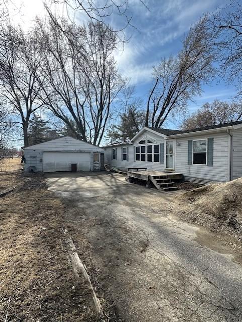 34 Park Dr NW, Eyota, MN 55934
