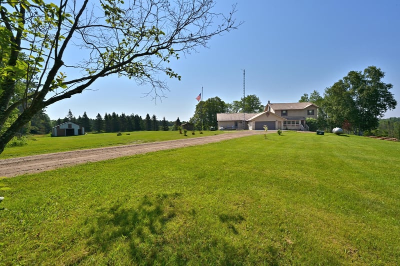 24147 Maple Dr W, Bovey, MN 55709