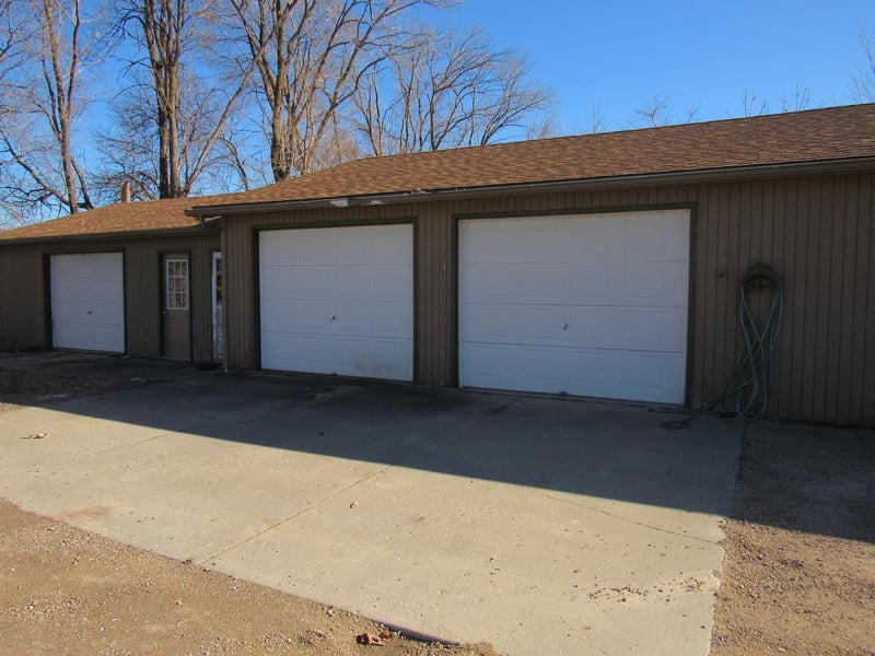 230 N Rice St, Blue Earth, MN 56013