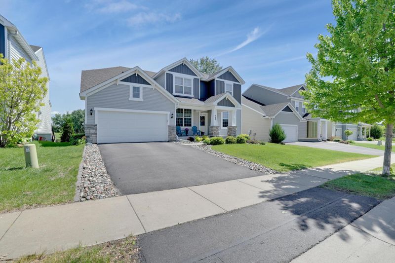 460 14th St NW, New Brighton, MN 55112