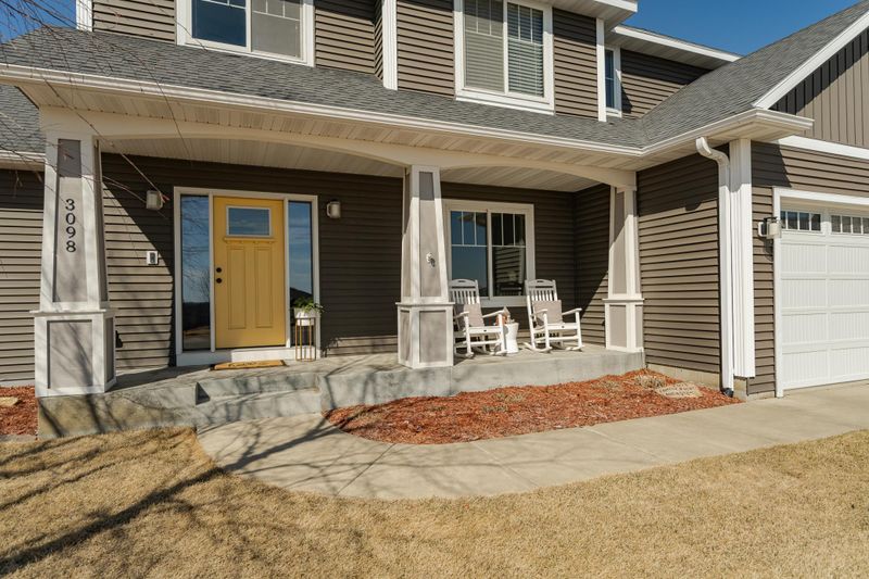 3098 Silver Park Ln NE, Rochester, MN 55906