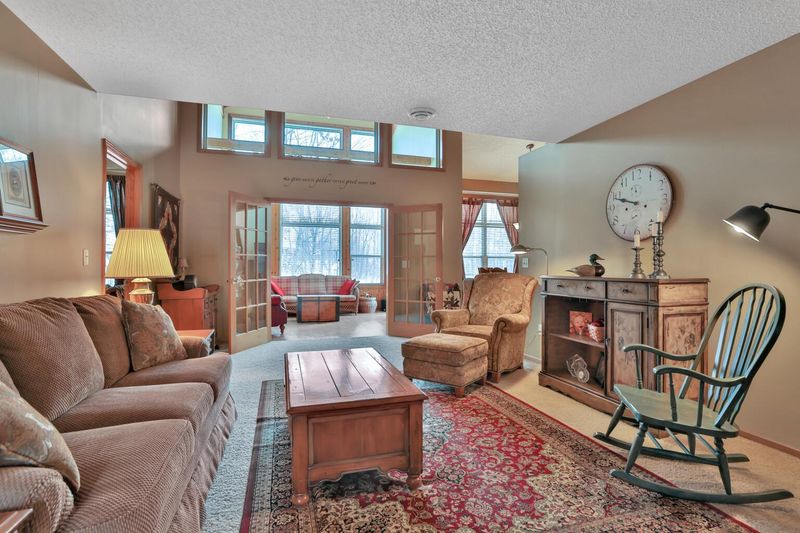 29561 Mentzer Ct, Lindstrom, MN 55045